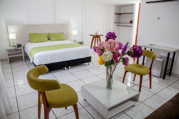 4 bedrooms, minibar, in-room safe, desk