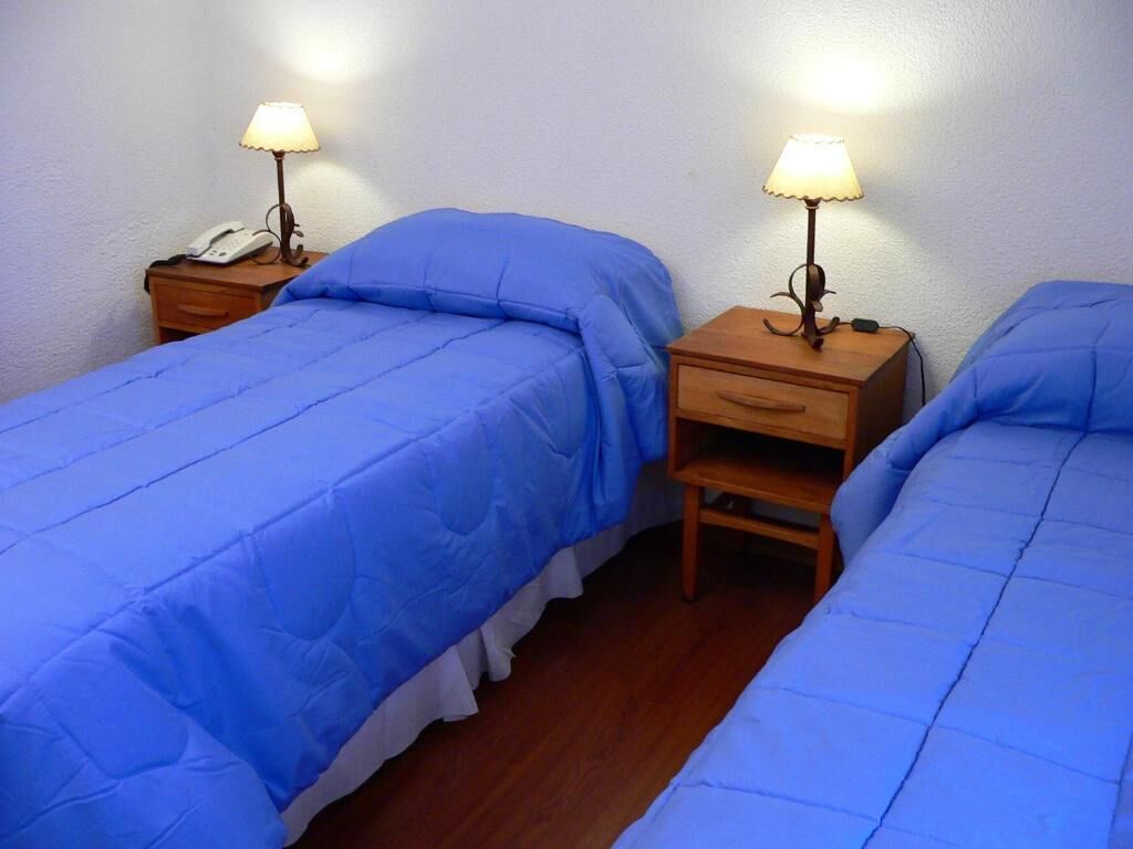 Safe på rommet, skrivebord for bærbar PC og lydisolert