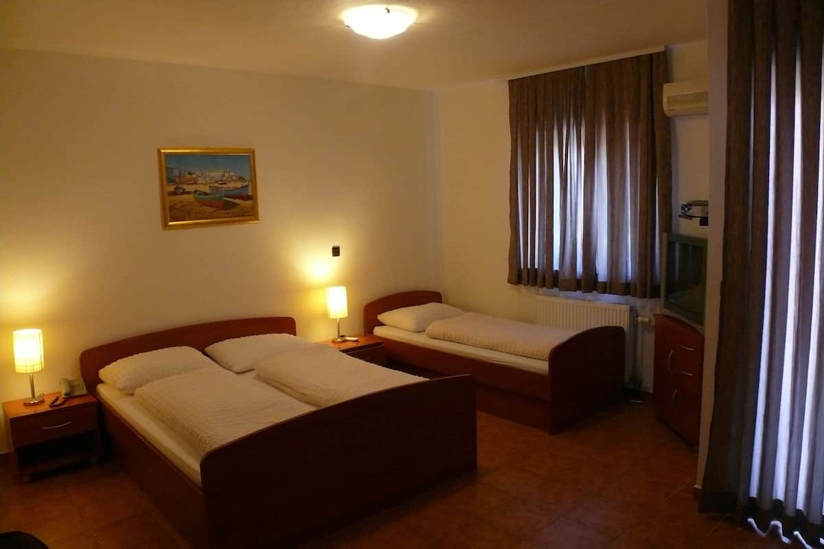 Chambre Triple
