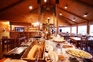 Free daily self-serve breakfast