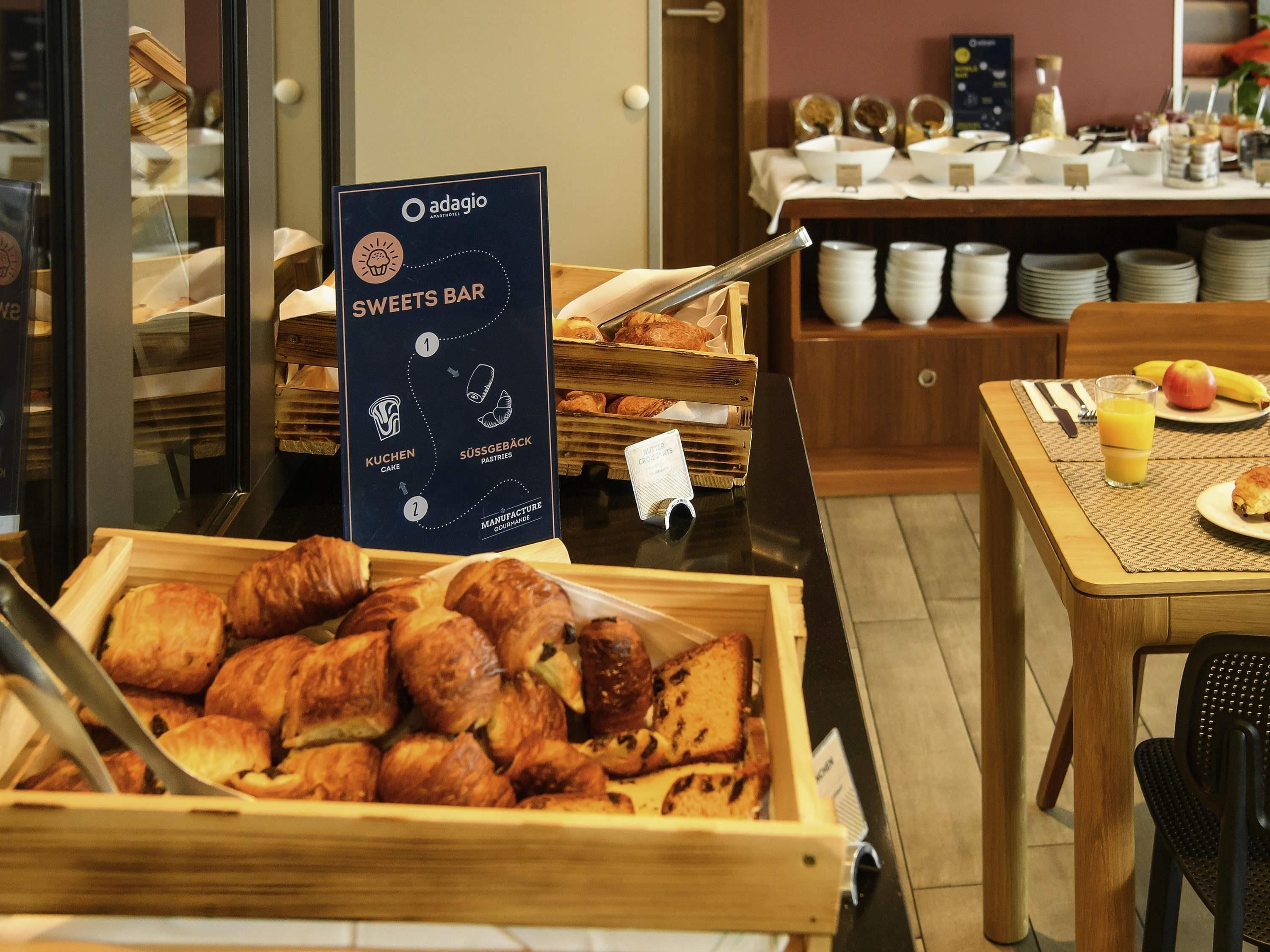 Daily continental breakfast (EUR 23 per person)