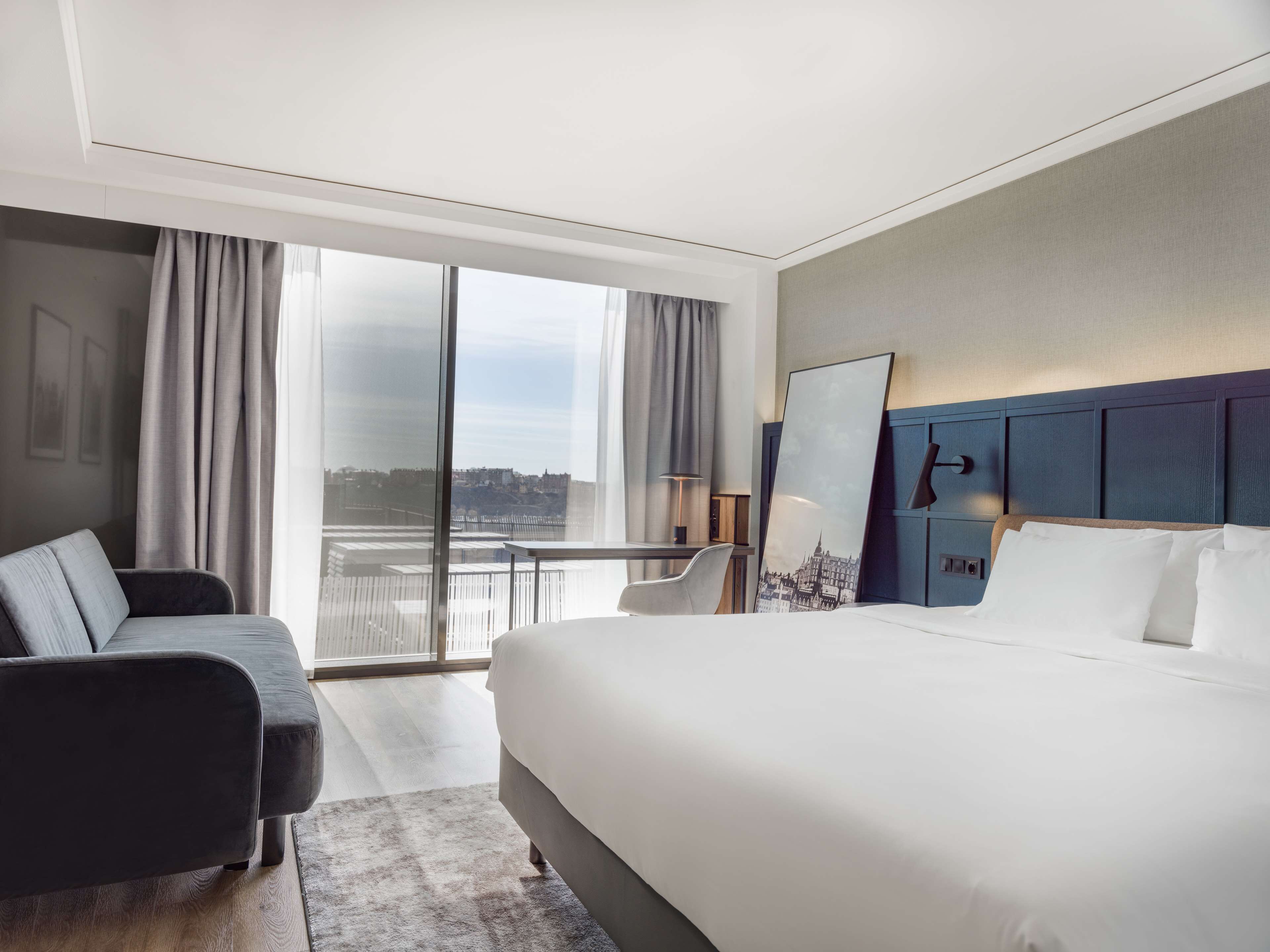 premium room, accessible (panoramic view) | hypo-allergenic bedding, in-room safe, desk, laptop workspace