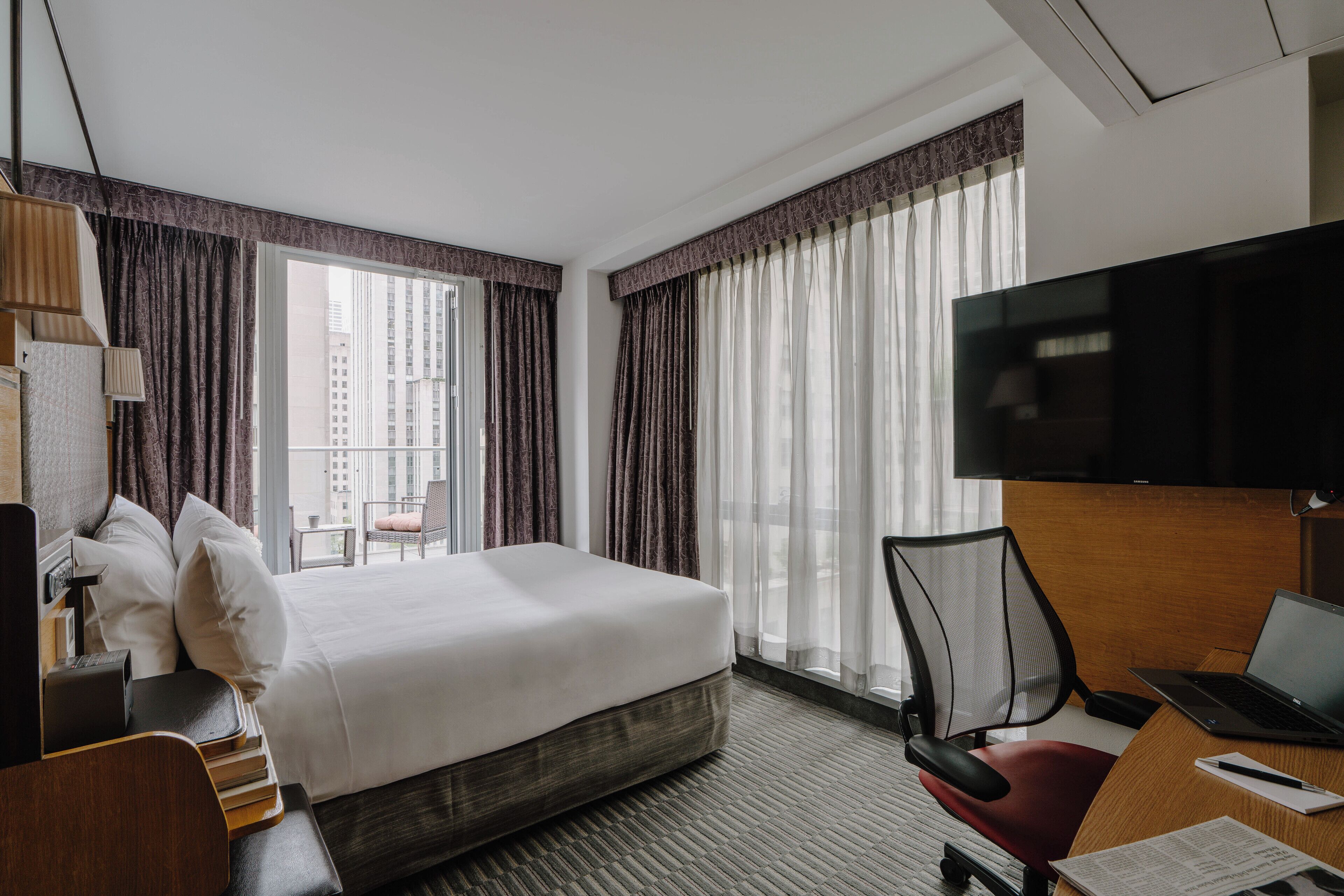 Quarto superior, terraço | Roupas de cama premium, cofres nos quartos, escrivaninha