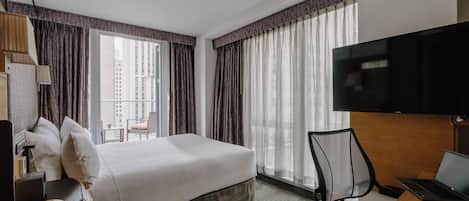 Superior Room, Terrace | 1 bedroom, premium bedding, in-room safe, desk