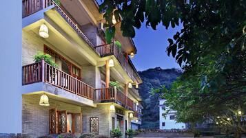 Front of property – evening/night