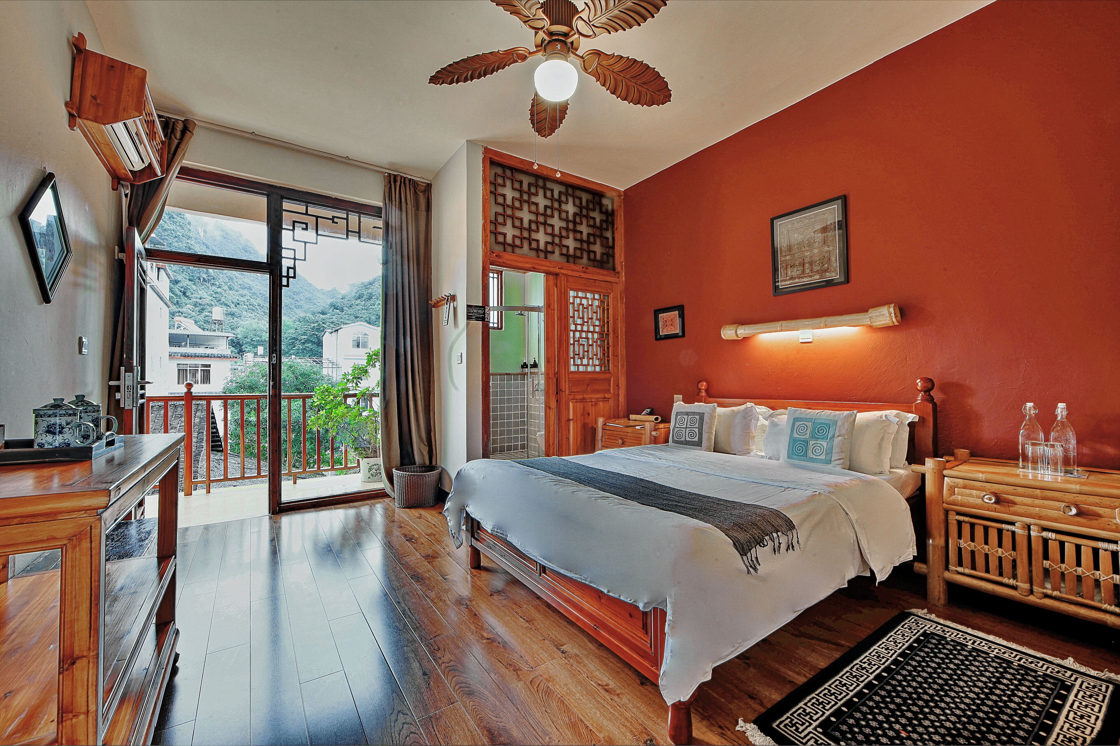 ملاءات للفراش لا تسبب الحساسية وأسرّة بإسفنج يتكيف مع شكل الجسم