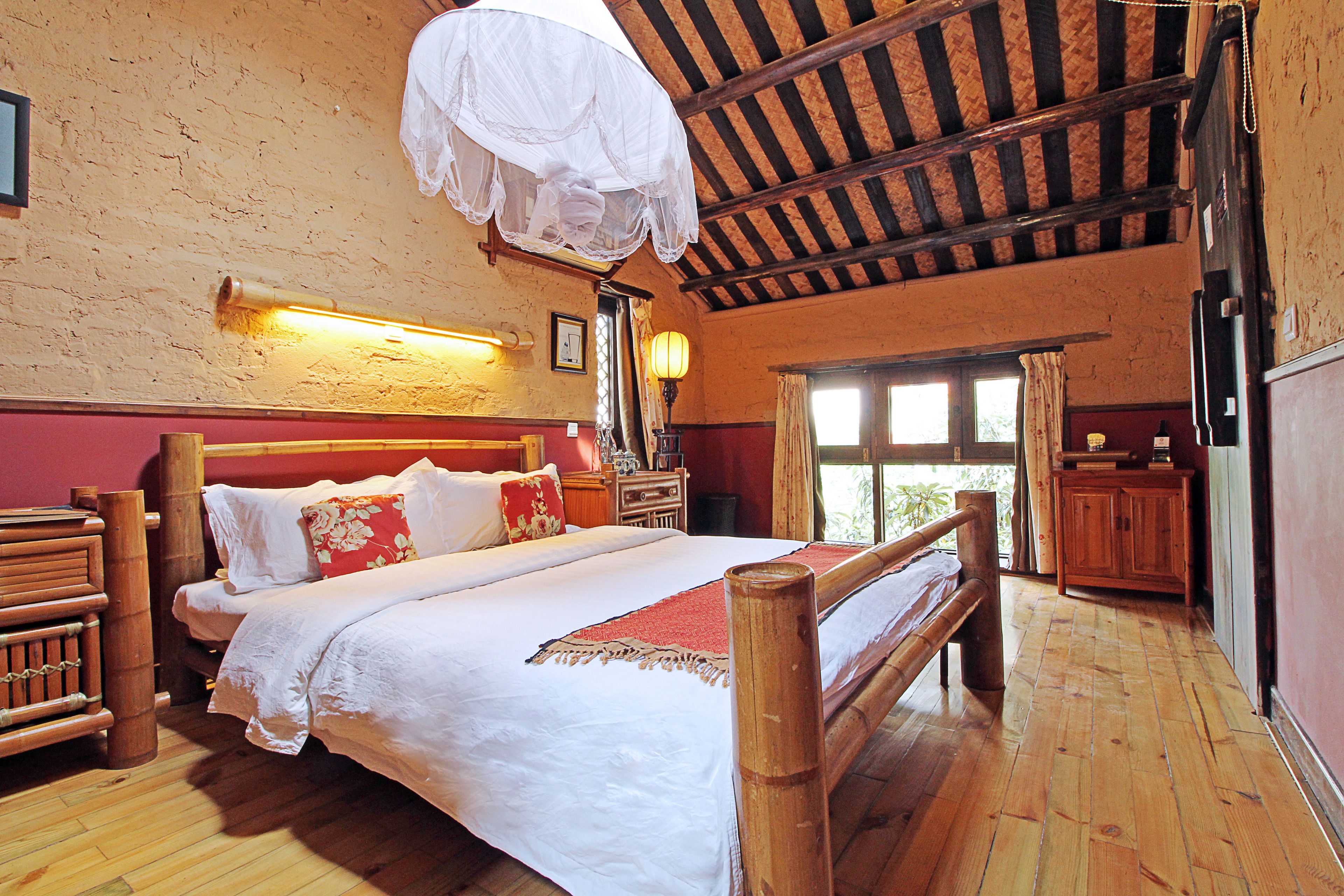 superior cottage, 1 queen bed | 1 bedroom, hypo-allergenic bedding, memory-foam beds, minibar