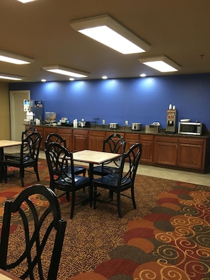 Breakfast area