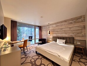 Superior Plus Zimmer im Gästehaus | Hypo-allergenic bedding, in-room safe, desk, soundproofing - Ringhotel Schorfheide I Waldresort Werbellinsee (Joachimsthal)