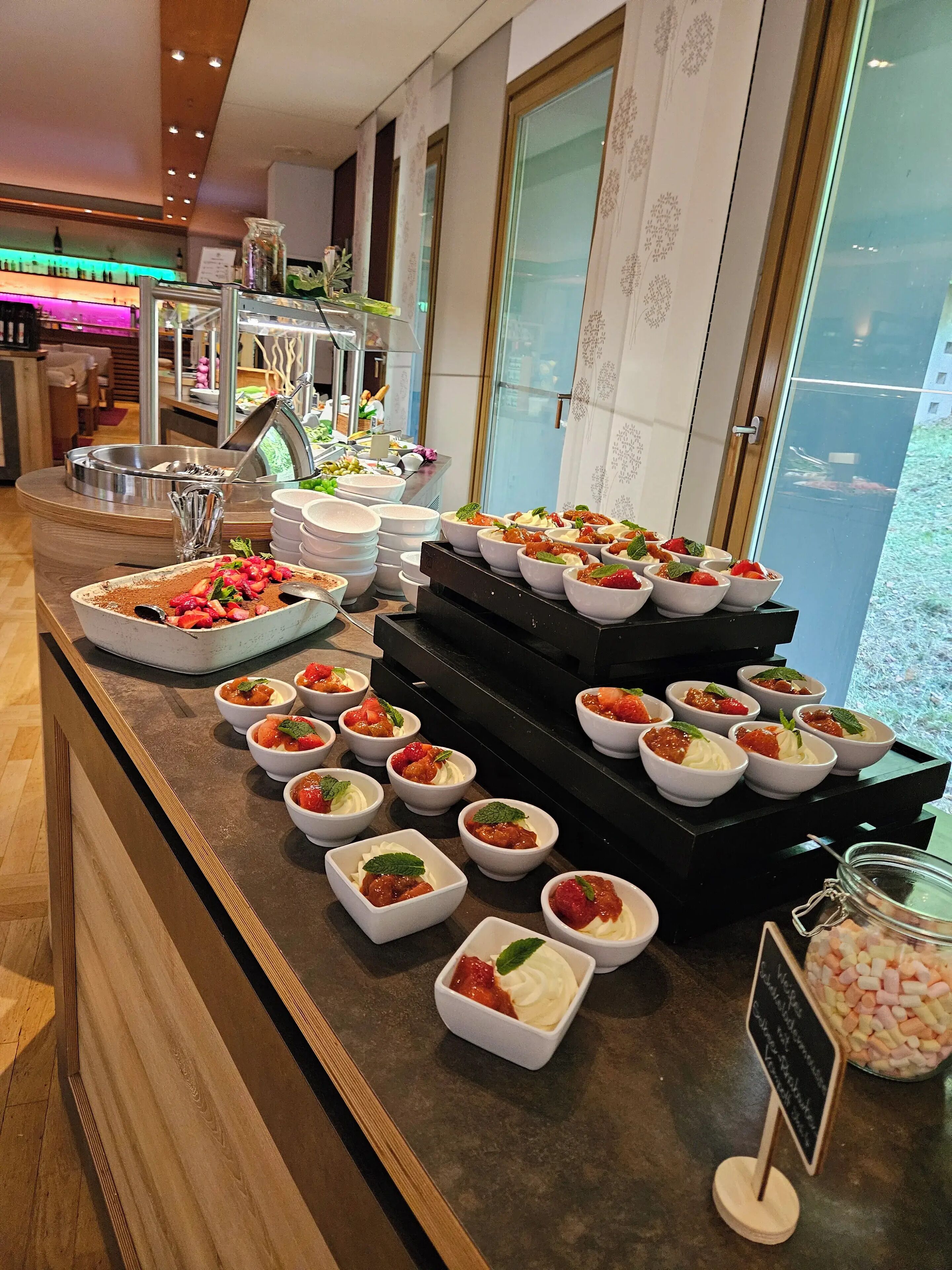 Tägliches inbegriffenes Frühstücksbuffet