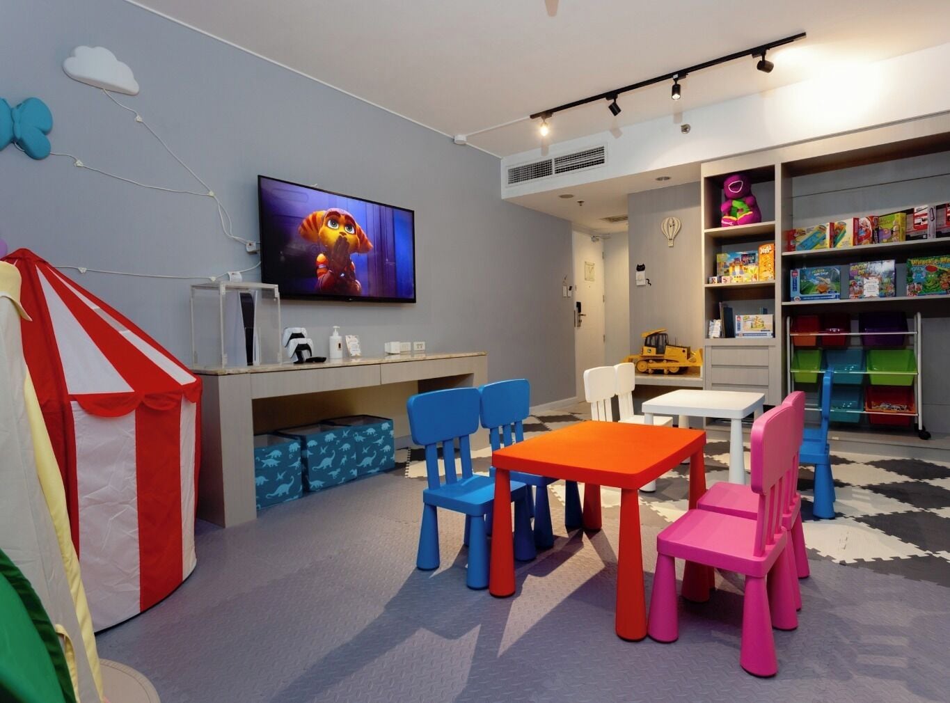 Children's play area - indoor