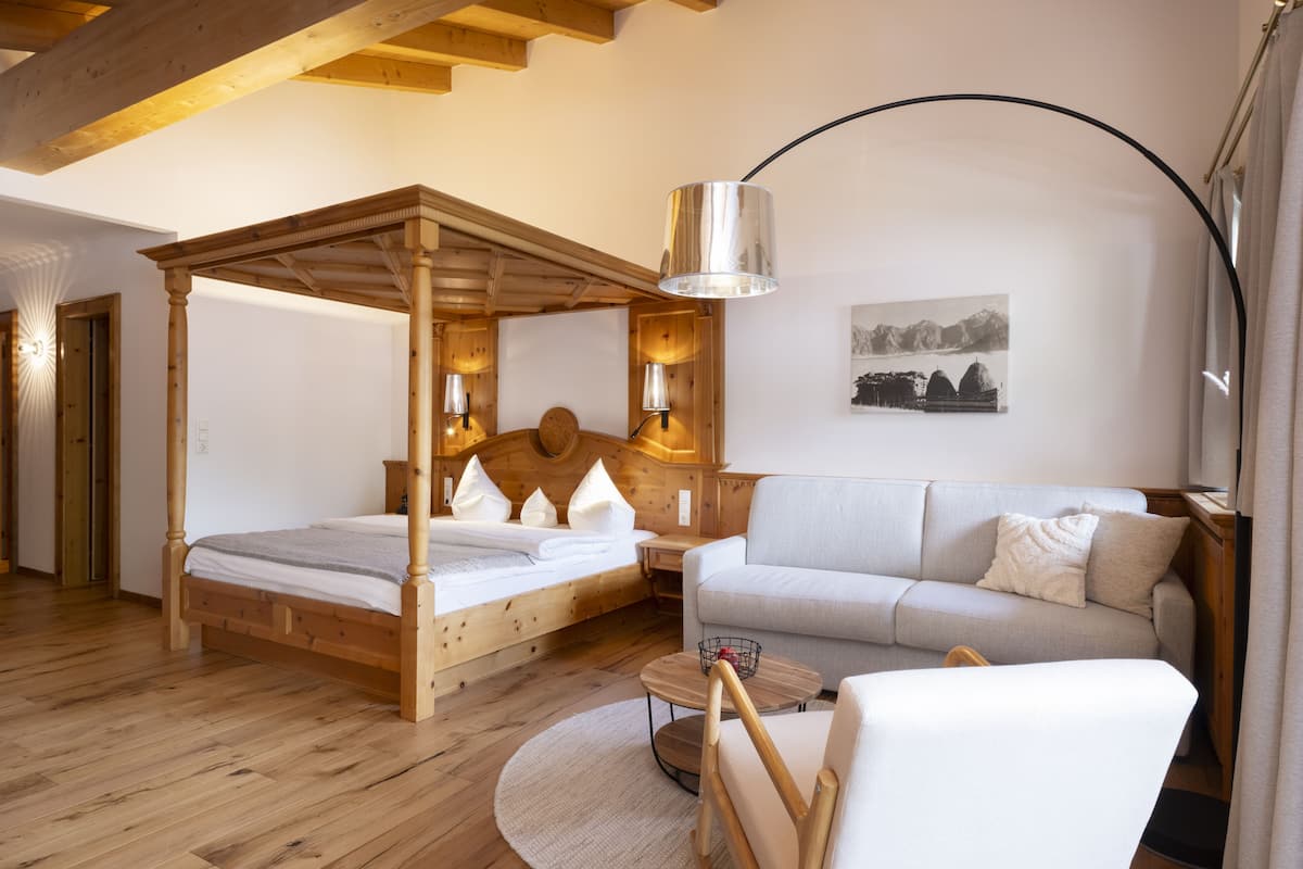 Suite familiare (Bergzauber) | 1 camera, biancheria da letto di alta qualità, una cassaforte in camera