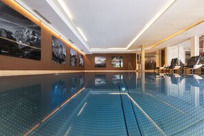 Indoor pool, outdoor pool, open 6:30 AM to 8:00 PM, pool umbrellas