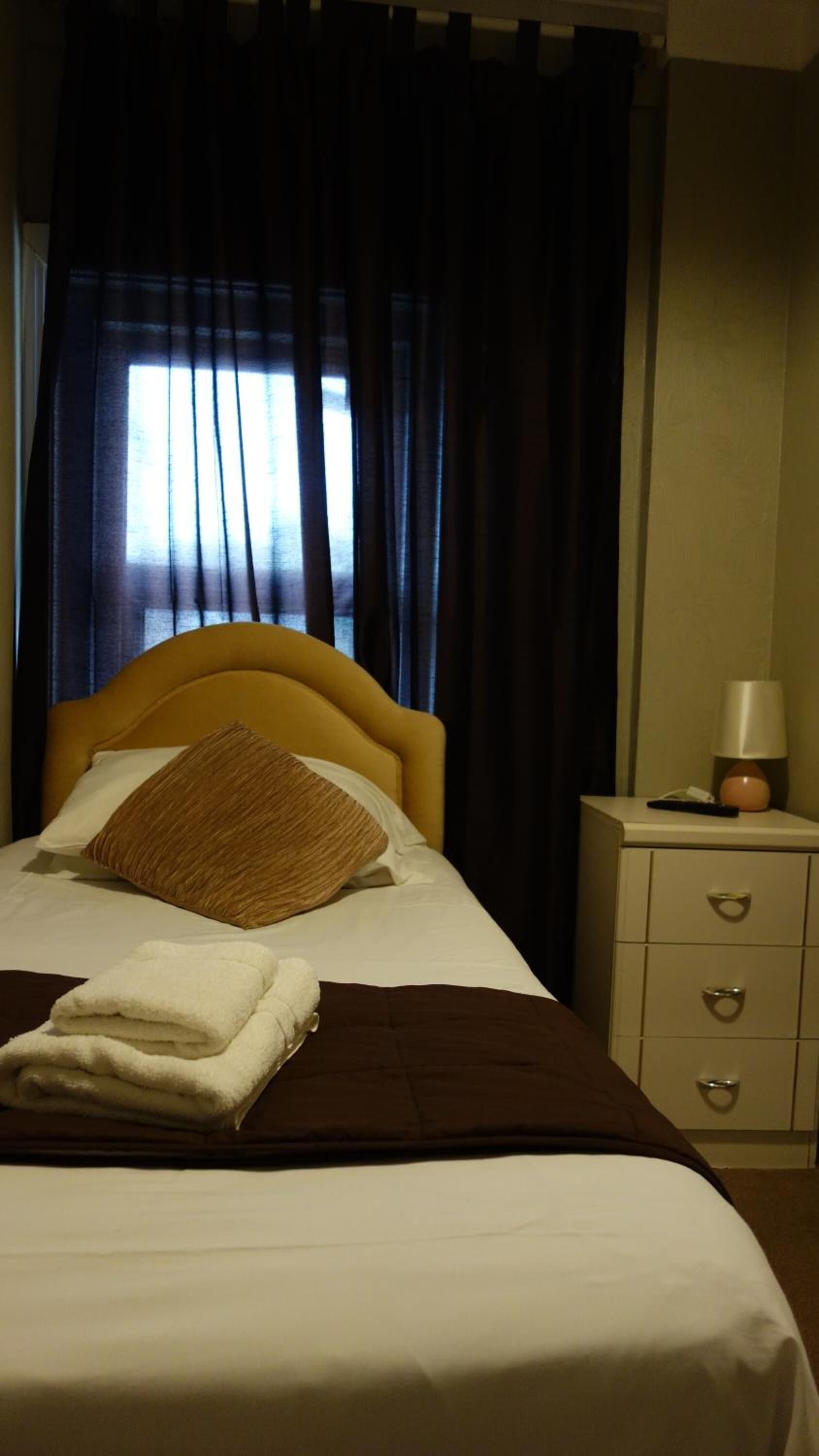 Photo - Kensington Hotel