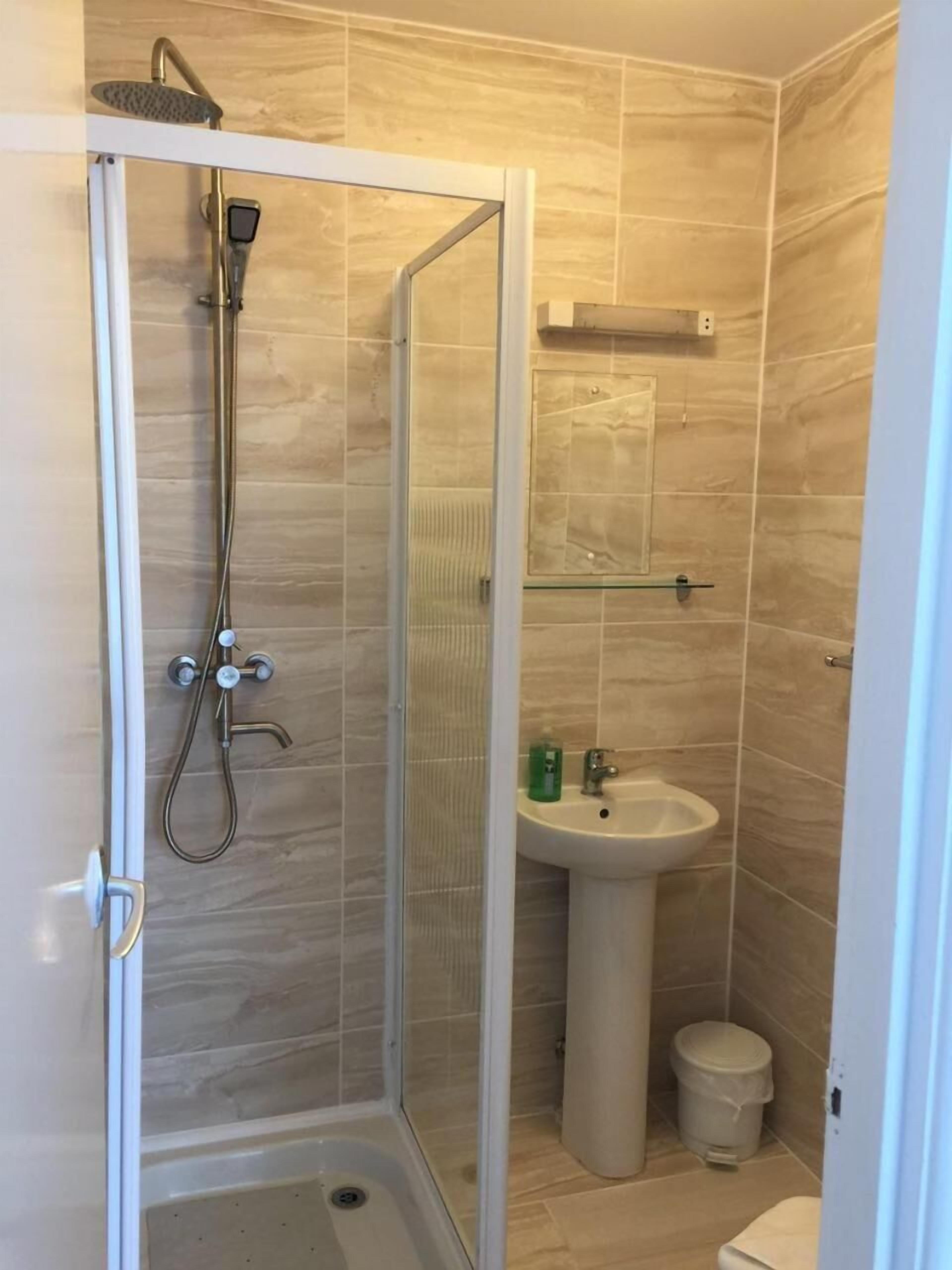 Photo - Kensington Hotel