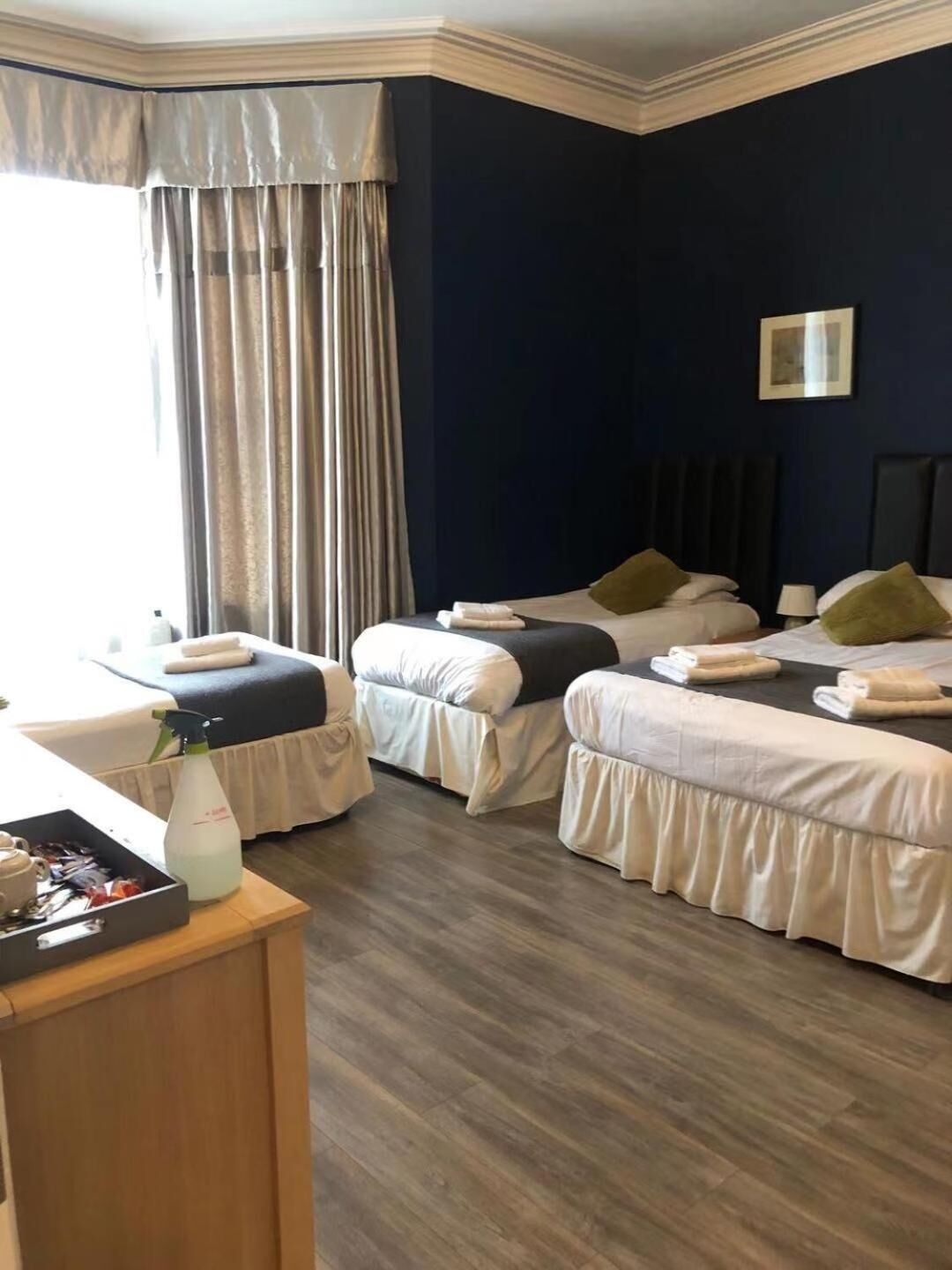 Photo - Kensington Hotel