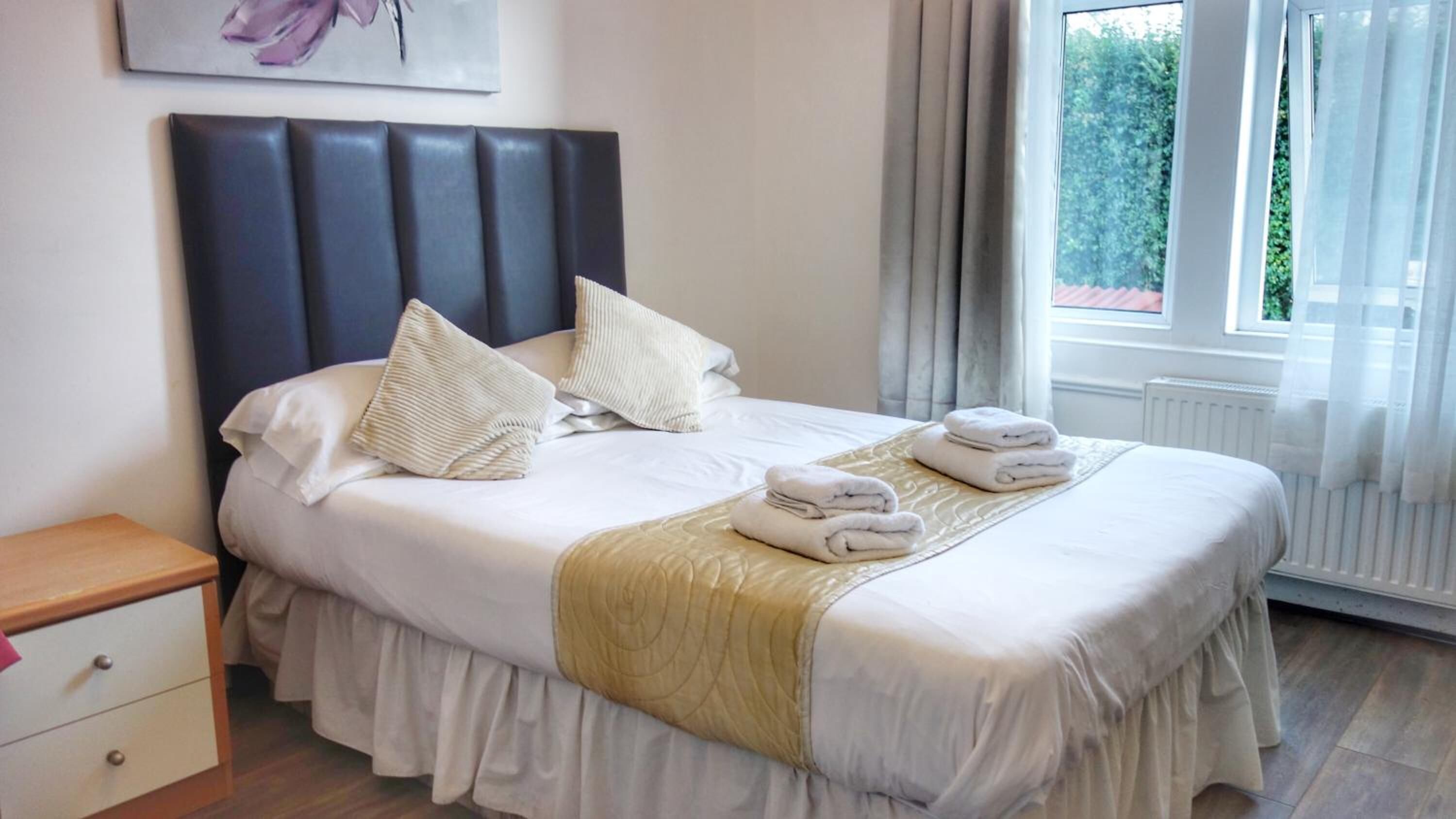 Photo - Kensington Hotel