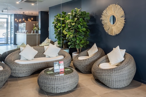 Nightelier Narrabeen