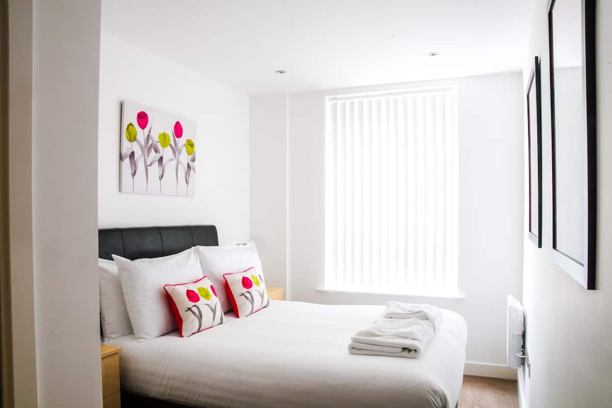 City appartement, 2 slaapkamers | Individueel gedecoreerd, individueel gemeubileerd