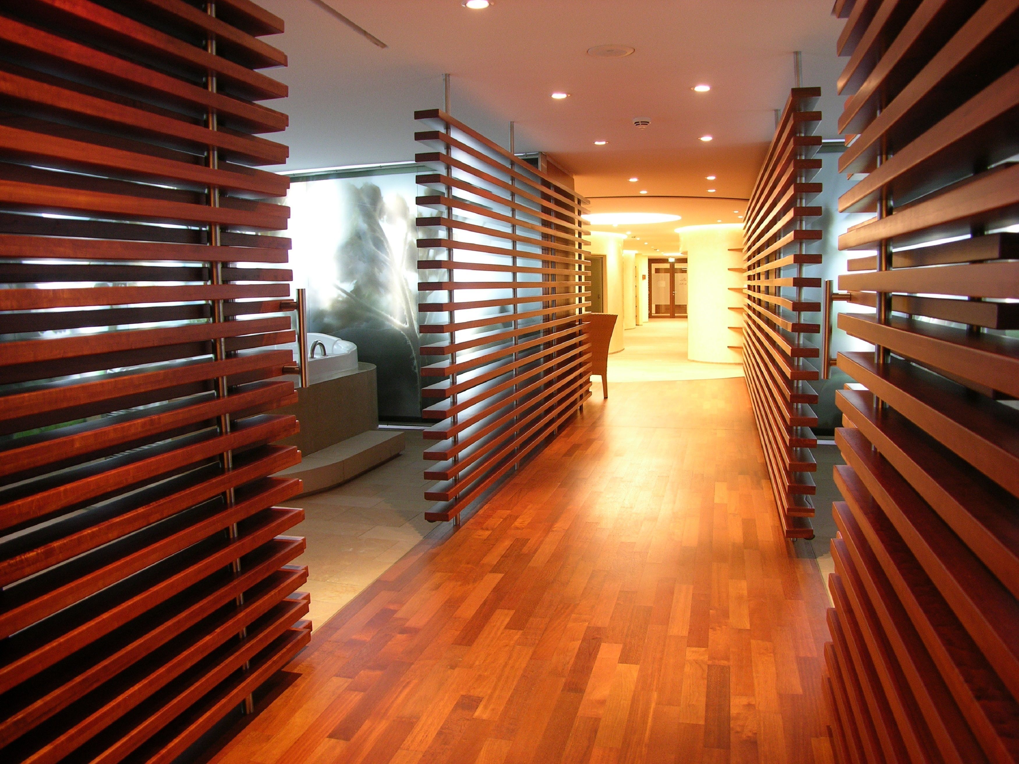 カップル用トリートメントルーム、ボディ トリートメント、ホットストーンマッサージ、マタニティ マッサージ、ボディラップ、ボディスクラブ