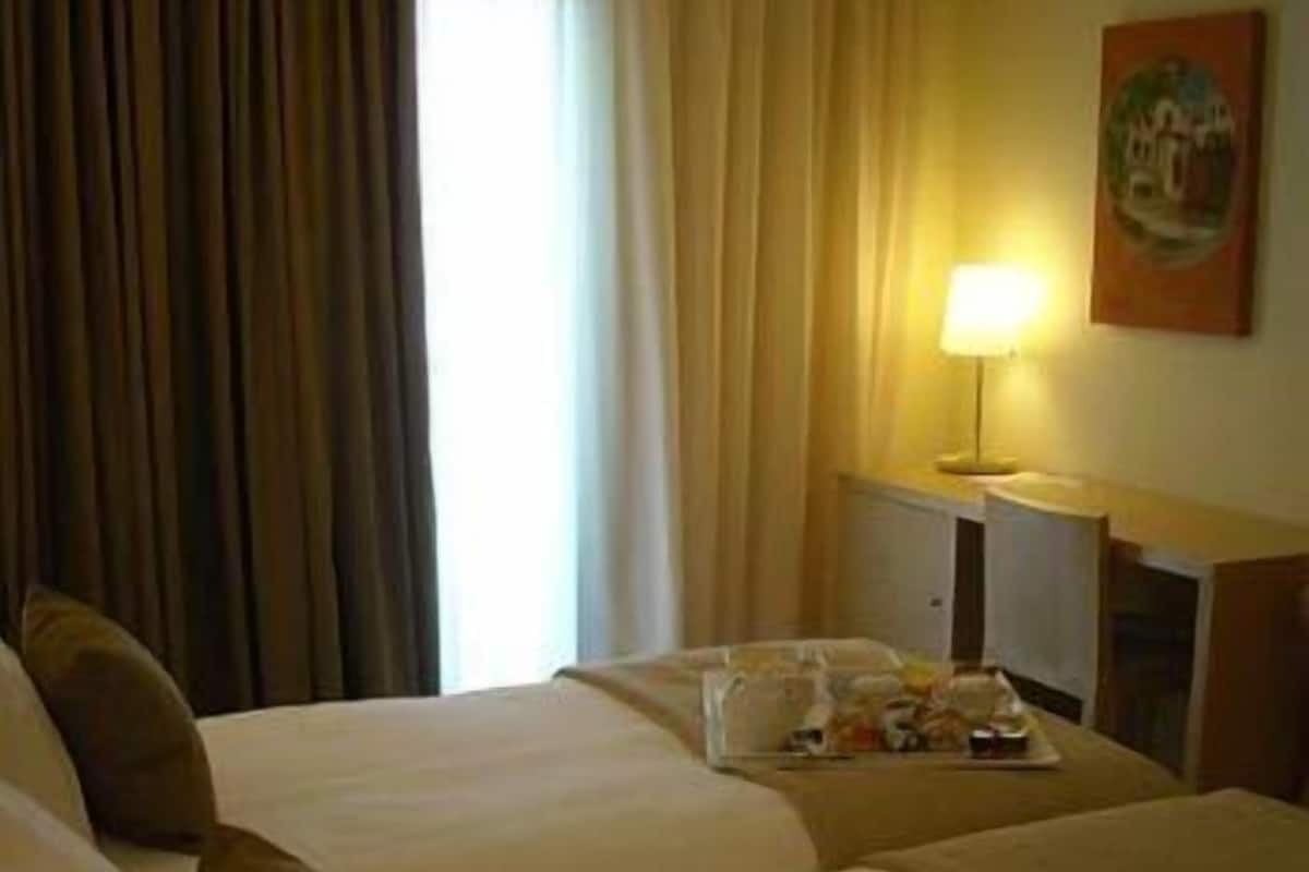 Minibar, in-room safe, desk, soundproofing