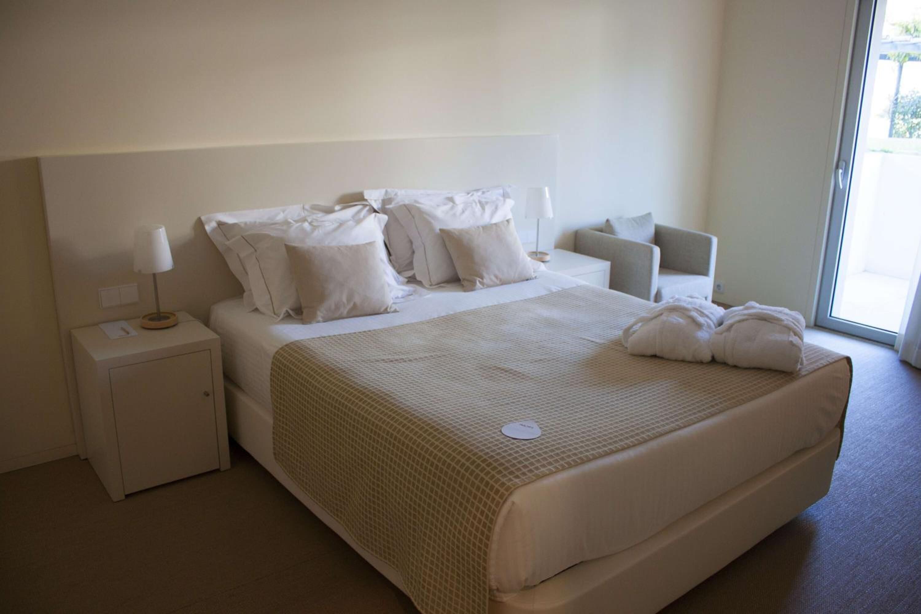 minibar, in-room safe, desk, soundproofing