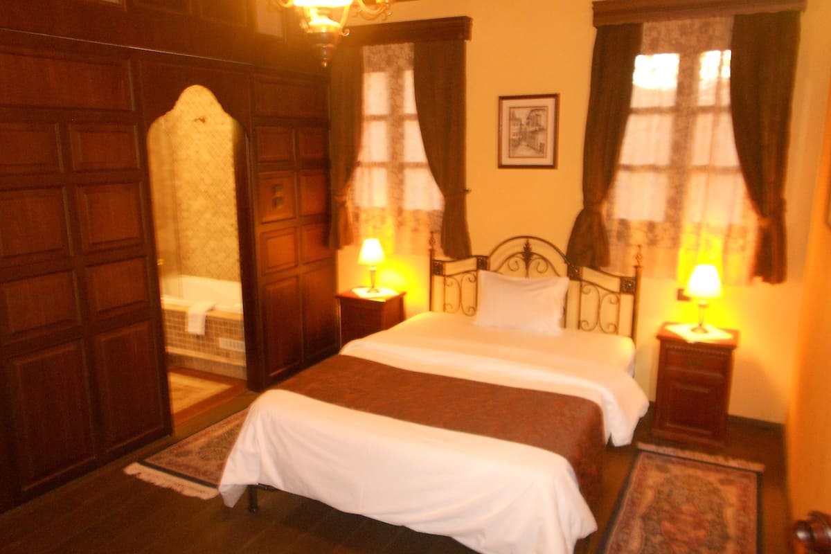 deluxe double room single use | premium bedding, pillow-top beds, minibar, individually decorated