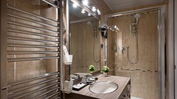 Ropa de cama de alta calidad, colchones Select Comfort, minibar