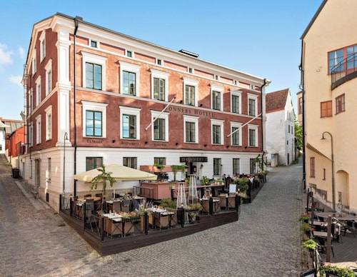 Donners Hotel