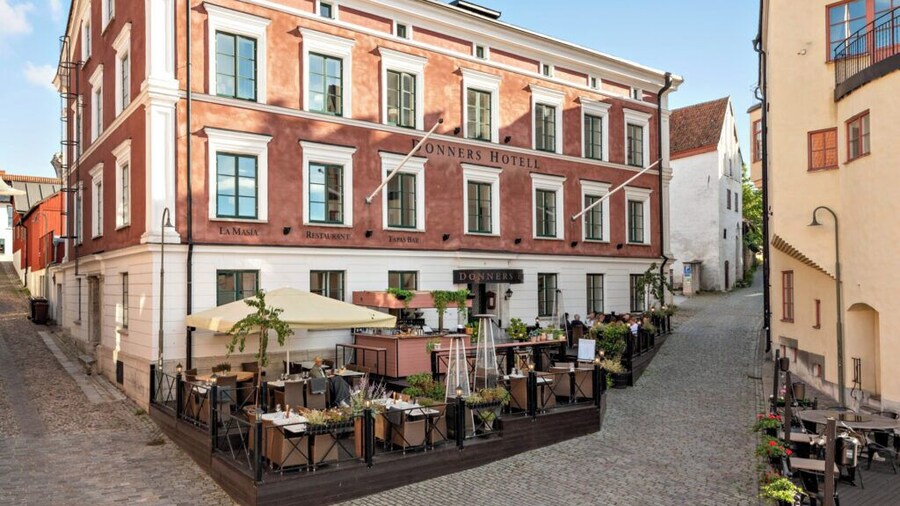 Donners Hotel