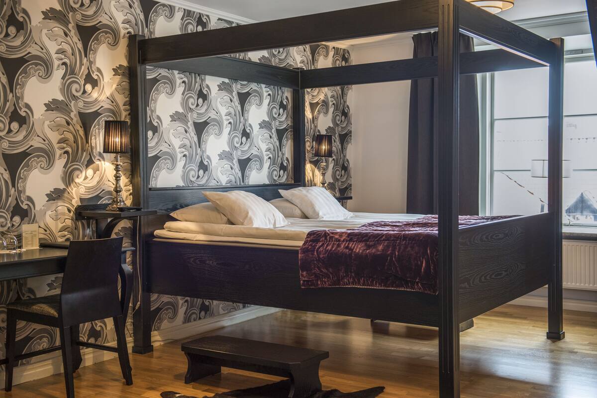 1 bedroom, minibar, iron/ironing board, free wifi