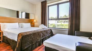 Premium bedding, free minibar, in-room safe, desk