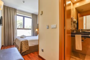 Economy Single Room, 1 Double Bed