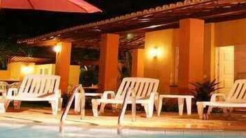 Outdoor pool, pool loungers