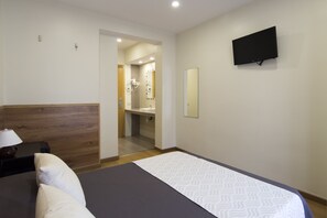 1 habitación, cubrecamas, colchones con efecto memoria y minibar