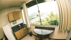 Master Apartment | Blackout drapes, WiFi (free) - Pousada Verdes Mares (Florianópolis)