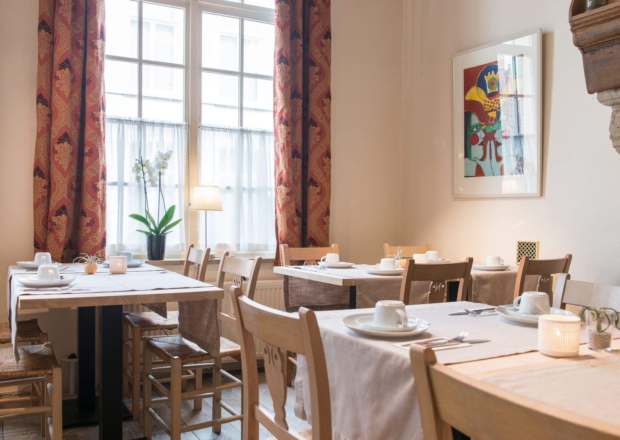 daily buffet breakfast (eur 15 per person)