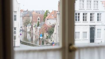 Coffres-forts dans les chambres, bureau