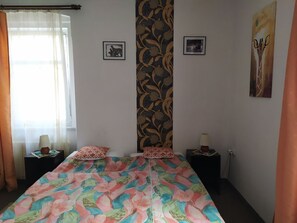 ห้องทริปเปิล, 1 ห้องนอน | 1 ห้องนอน, มินิบาร์, เตารีด/โต๊ะรีดผ้า, Wi-Fi ฟรี