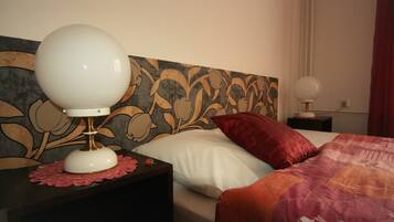 Single Room | 1 bedroom, minibar, iron/ironing board, free WiFi