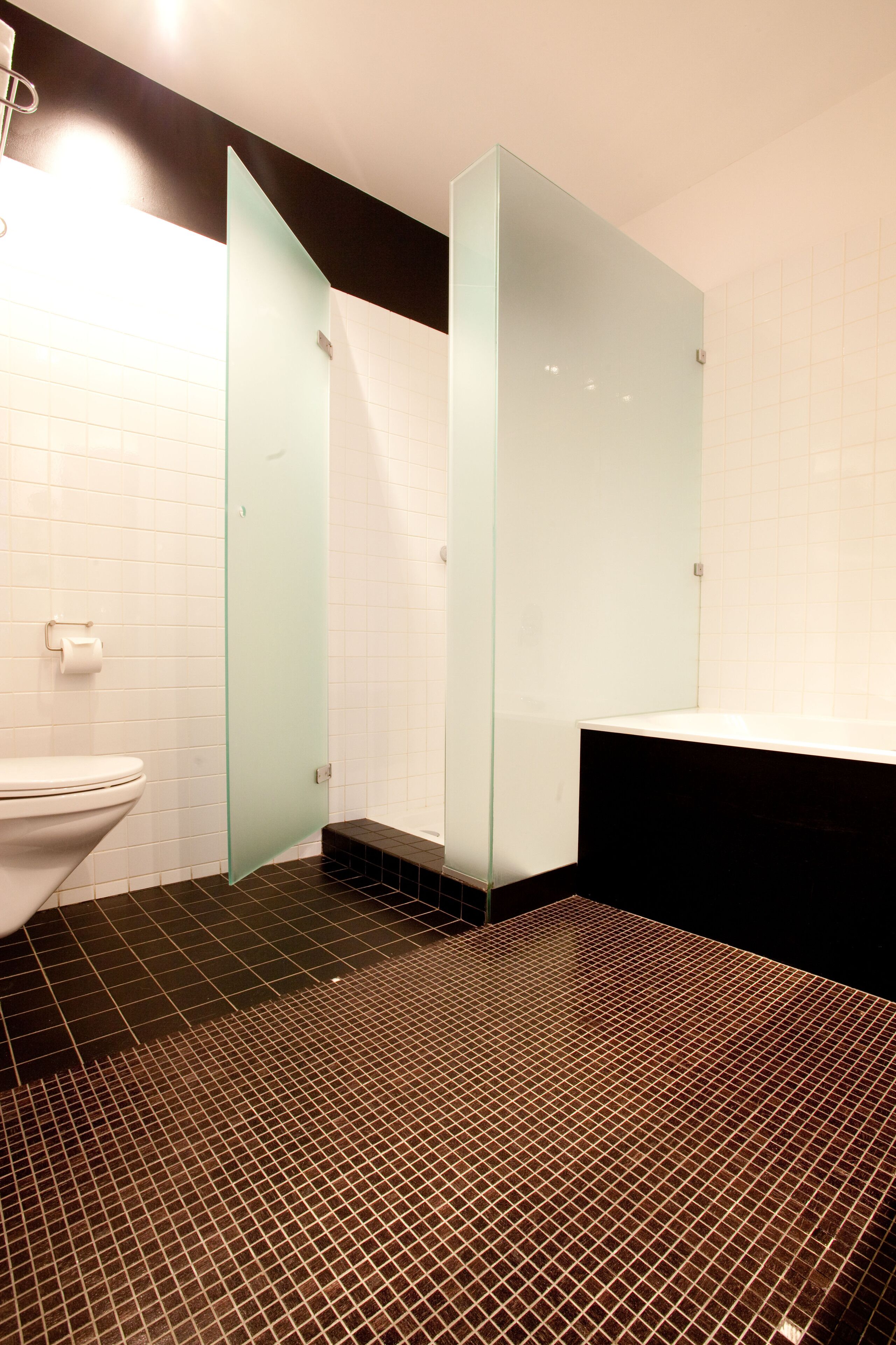 deluxe double room single use | minibar, in-room safe, desk, soundproofing