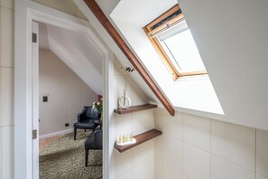 Superior-Doppel- oder -Zweibettzimmer | Badezimmer