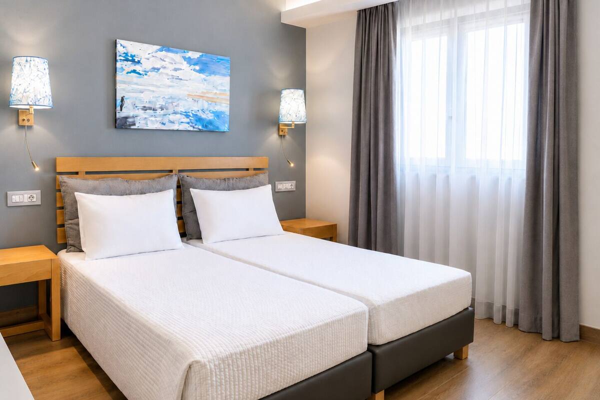 Apartment, 1 Bedroom, Air conditioning, Garden View (4 persons) | 1 bedroom, in-room safe, desk, soundproofing
