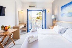 Studio | 1 bedroom, in-room safe, desk, soundproofing - Sergiani Garden (Hersonissos)