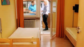 Free cots/infant beds, free WiFi, bed sheets