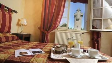 Tweepersoonskamer (Or Single) | Een bureau, gratis babybedden, extra bedden (toeslag), gratis wifi