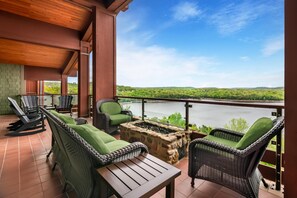 3 BEDROOM 2 KING 2 TWIN BUNK GOVERNOR SUITE | Vue de la chambre