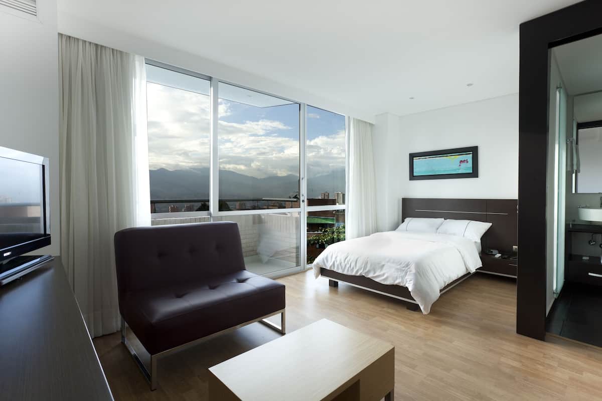 Superior Individual | 1 phòng ngủ, bộ đồ giường cao cấp, chăn bông, minibar