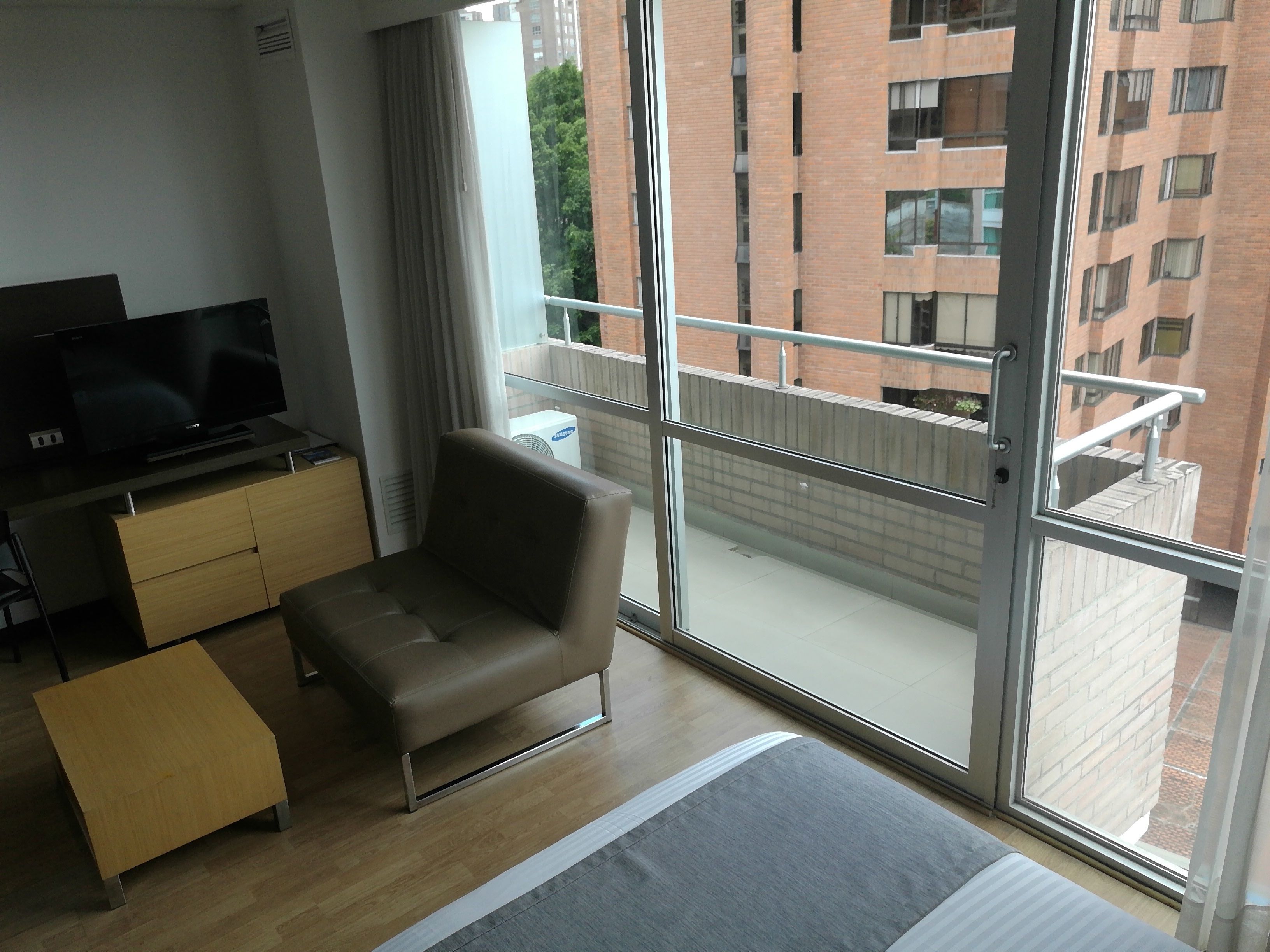 1 bedroom, premium bedding, down duvets, minibar