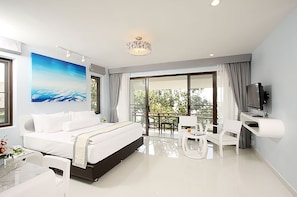 Hypo-allergenic bedding, minibar, in-room safe, rollaway beds